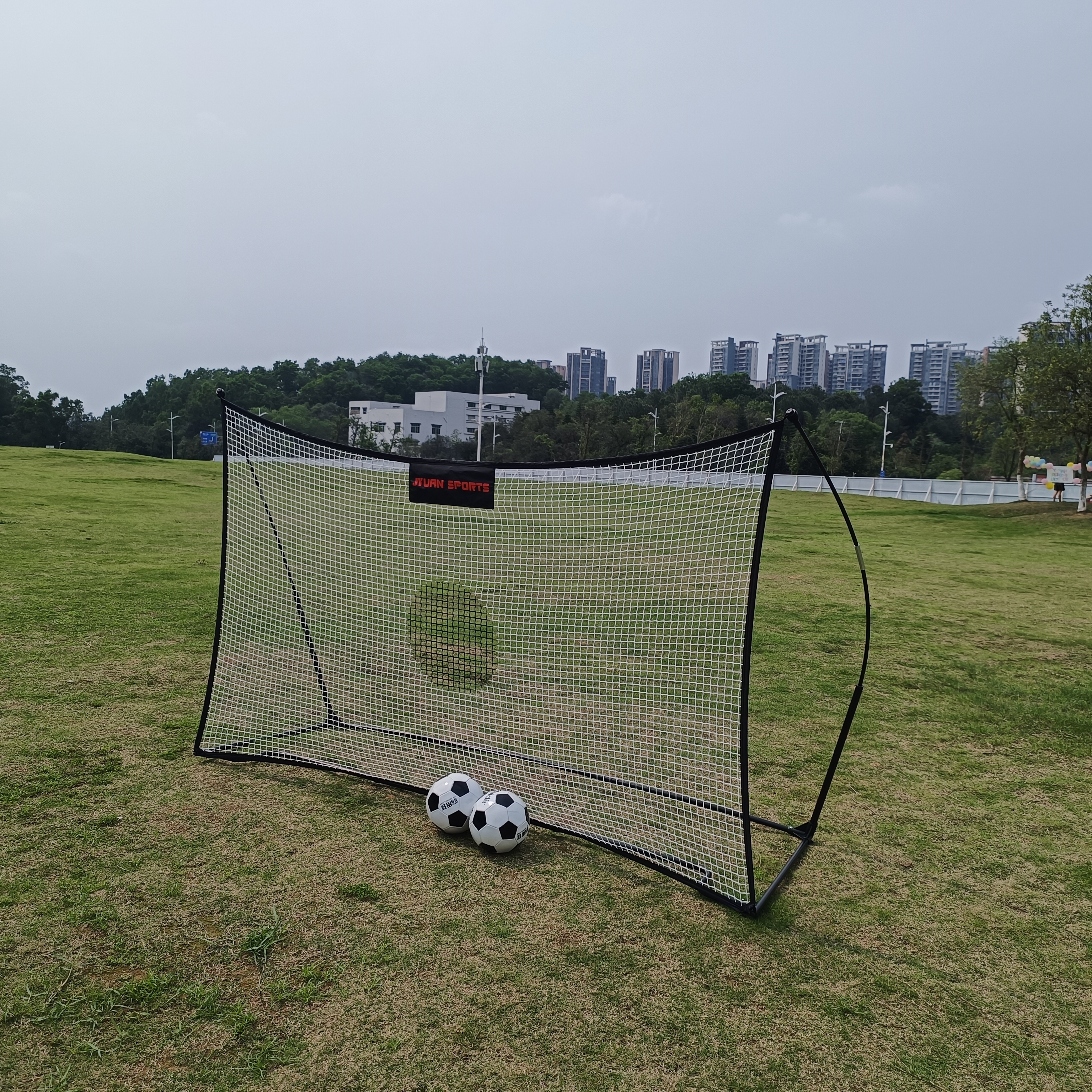 teenager soccer rebounder IMG20230415144057